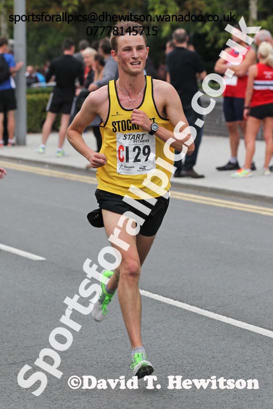 Senior mens Northern 6 Stage Road Relay, Warrington. Photo: David T. Hewitson/Sports for All Pics